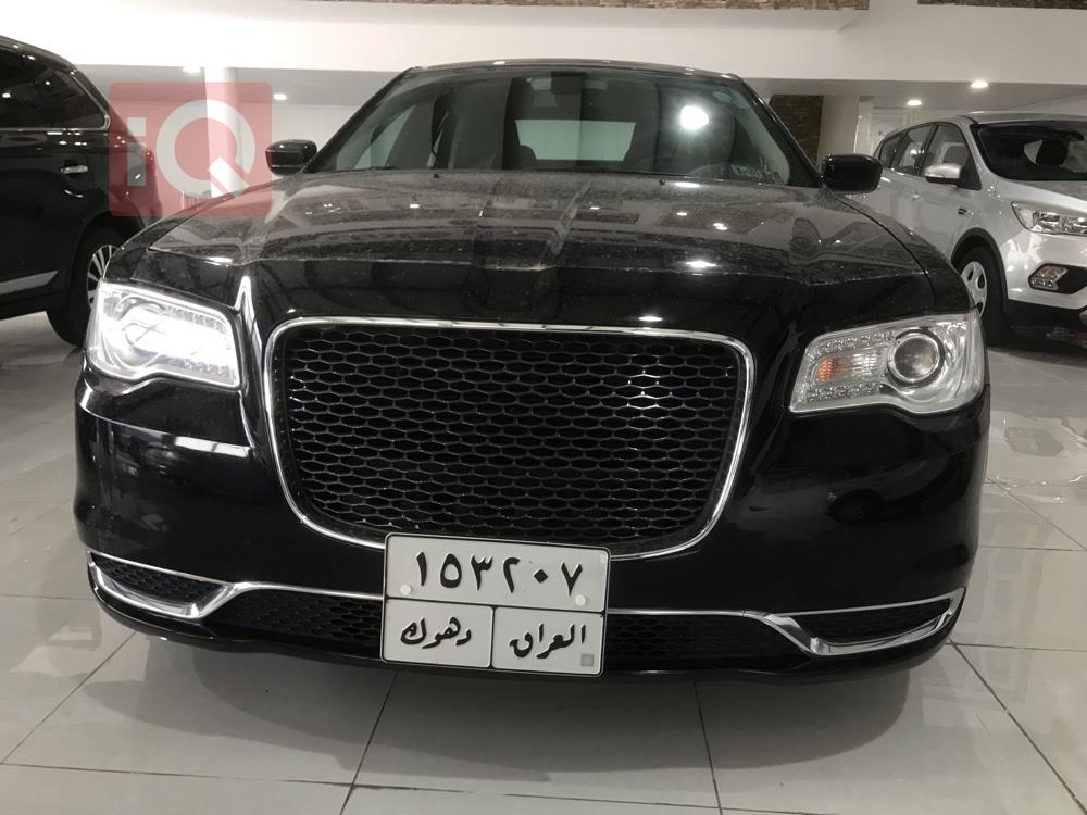 كرايسلر 300